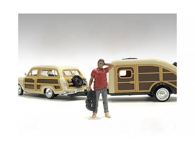 Campers Figure 4 for 1/18 Scale Models by American Diorama