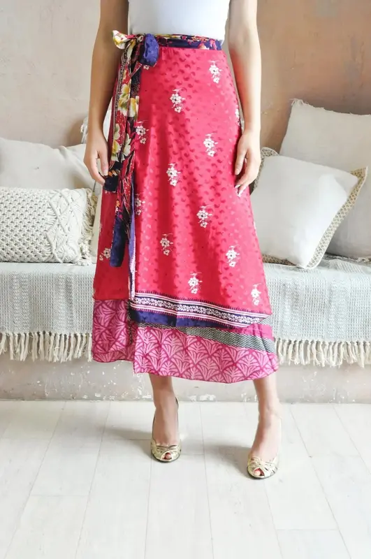 Short Diamond Multi Wear Skirt - Eco Couture | Size: O/S | Color: Saturated