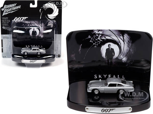 1964 Aston Martin DB5 Silver Birch with Collectible Tin Display \