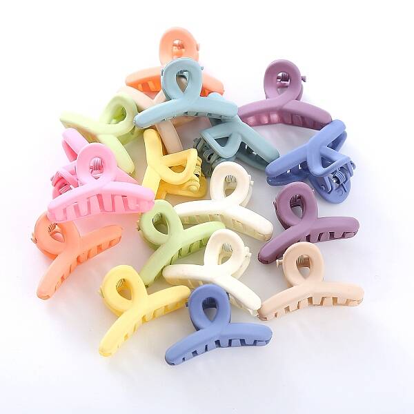 Plastic Claw Hair Clips