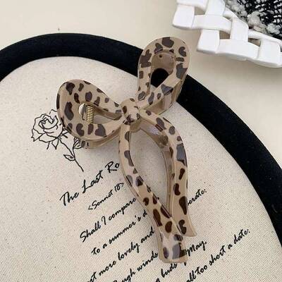 Plastic Claw Hair Clips