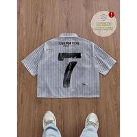Manfinity ZONE917 Street Casual Distressed Numeral Slogan Striped Print Boxy Cropped Shirt Men's Cropped Tops