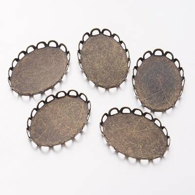 Flat Oval Brass Lace Edge Bezel Cups