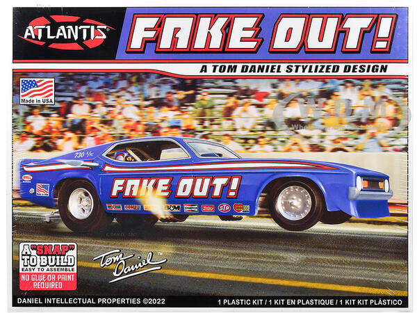 Model Kit Tom Daniel's FAKE OUT! Classic Funny Car (Snap-to-Build) 1/32 Scale Model by Atlantis