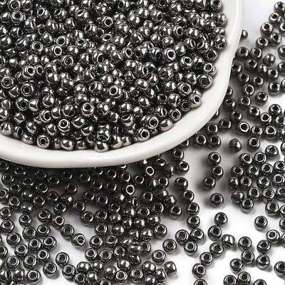 8/0 Grade A Round Glass Seed Beads