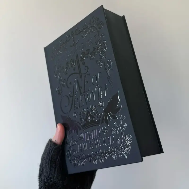 SCRATCH AND DENT Midnight Edition — Fae of Rewyth omnibus with black gloss and black edges