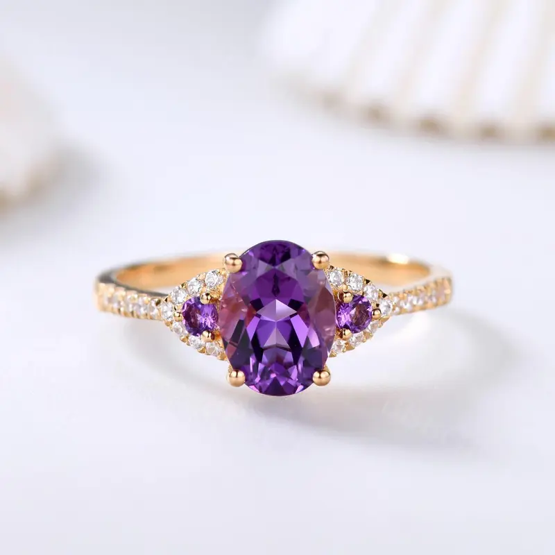 Vintage 6x8mm Oval Cut Amethyst Diamond Engagement Ring In Yellow Gold