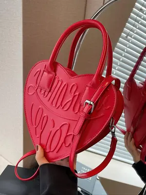 Daily Outfit Women's Minimalist Cute Letter Pattern Heart Shaped Novelty Handbag with Adjustable Strap, Fashionable Novelty C...