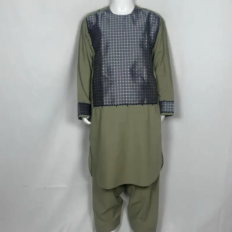 Perahan Tumban Afghani , Afghan boys clothes