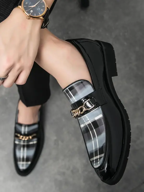 Men's Fashionable Chain Decorated Slip on Dress Shoes, 2024 New Style Casual Comfortable Loafers for Banquet Ball Party Weddi...