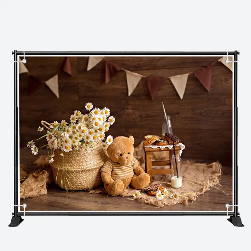 Brown Teddy Bear Flowers Wood Birthday Backdrop - Aperturee
