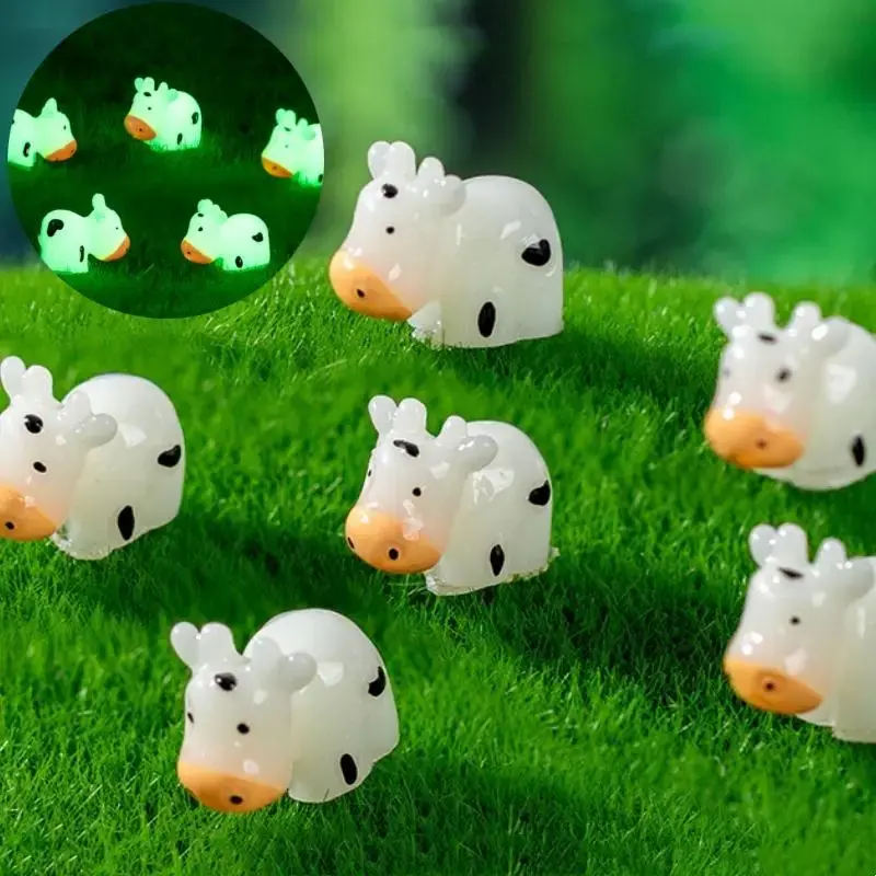 Cute Cow Design Luminous Resin Ornaments, 10pcs/20pcs Glow in the Dark Mini 3D Cow Decorations, Micro Landscape Decor, Aquari...