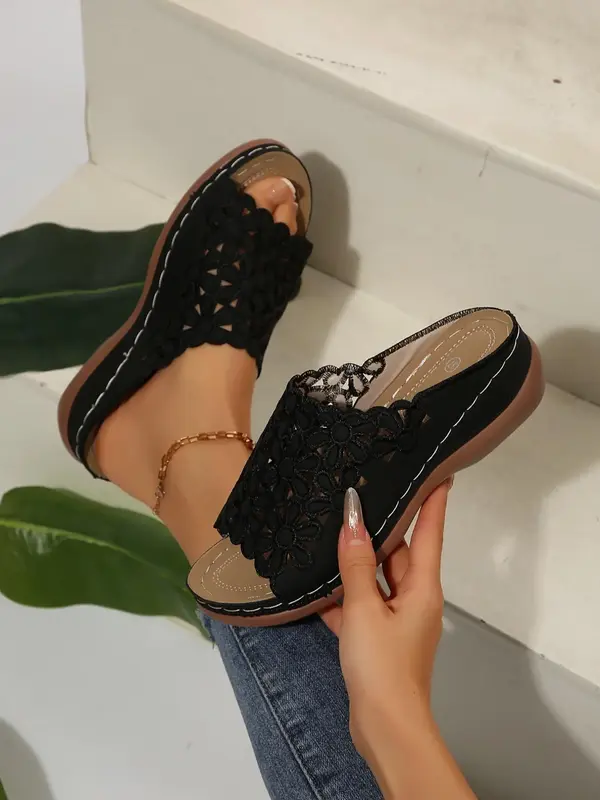 Women's Fashionable Hollow Out Design Slippers, Casual Comfortable Slippers for Summer, Lightweight Breathable Shoes for Dail...