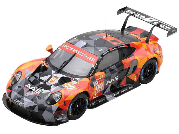 Porsche 911 RSR-19 99 Vutthikorn Inthraphuvasak - Florian Latorre - Harry Tincknell \