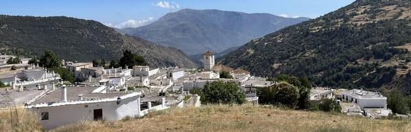 Captivating Capileira: From Rebel Stronghold to Hiking Haven