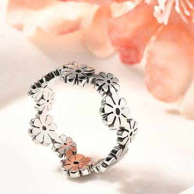 201 Stainless Steel Daisy Finger Ring for Women