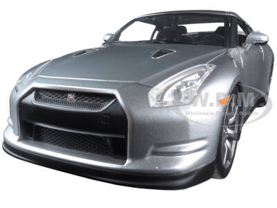Brian's Nissan GT-R (R35) Silver Fast & Furious Movie 1/24 Diecast Model Car by Jada