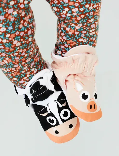 CALF & PIGLET NON-SLIP BABY BOOTIES | Size: 12-18M