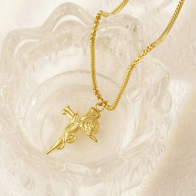Stainless Steel Rose Sword Pendant Necklaces for Women's Daily Wear