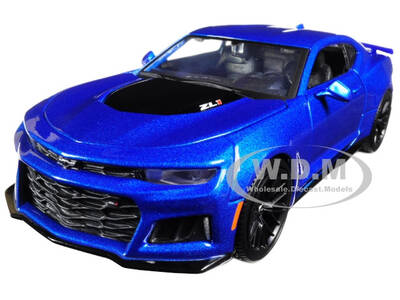2017 Chevrolet Camaro ZL1 Blue Metallic 1/24 Diecast Model Car by Maisto