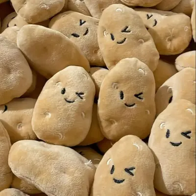 Cartoon Potato Shaped Plush Pet Toy, Soft Durable Chewy Pet Toy, Indoor Ideal Interactive Pet Toy for Cats & Dogs