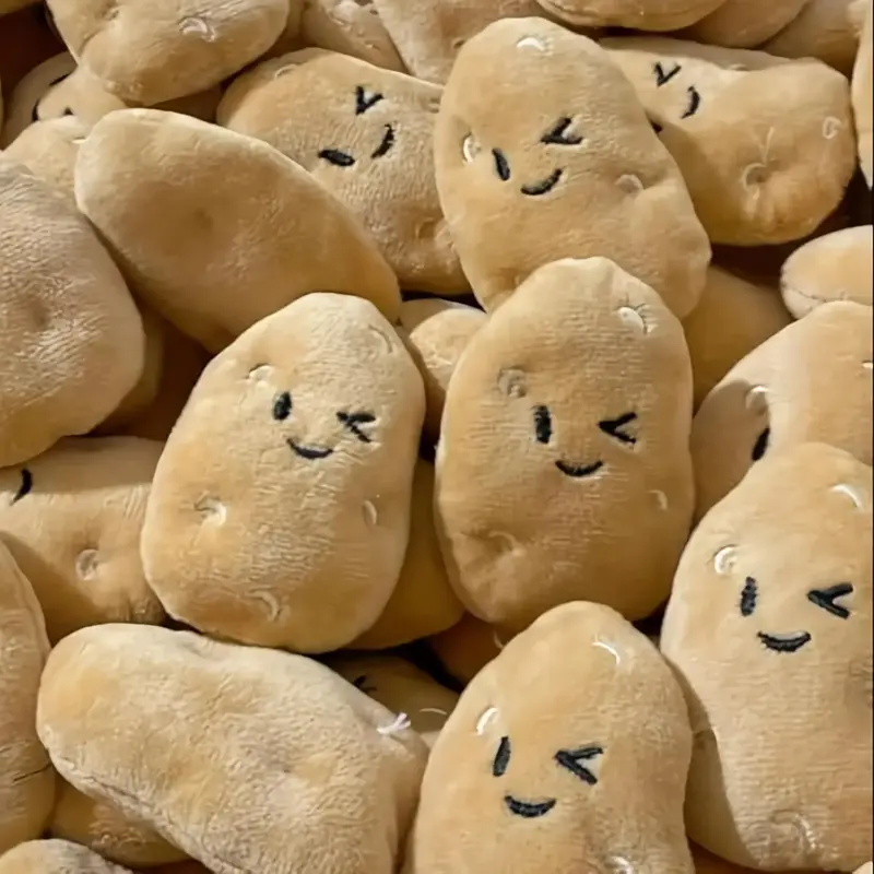 Cartoon Potato Shaped Plush Pet Toy, Soft Durable Chewy Pet Toy, Indoor Ideal Interactive Pet Toy for Cats & Dogs