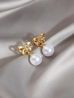 1 Pair Fashion Elegant Alloy Bow Decorated Faux Pearl Dangle Earrings, Holiday Birthday Gifts for Women Girls