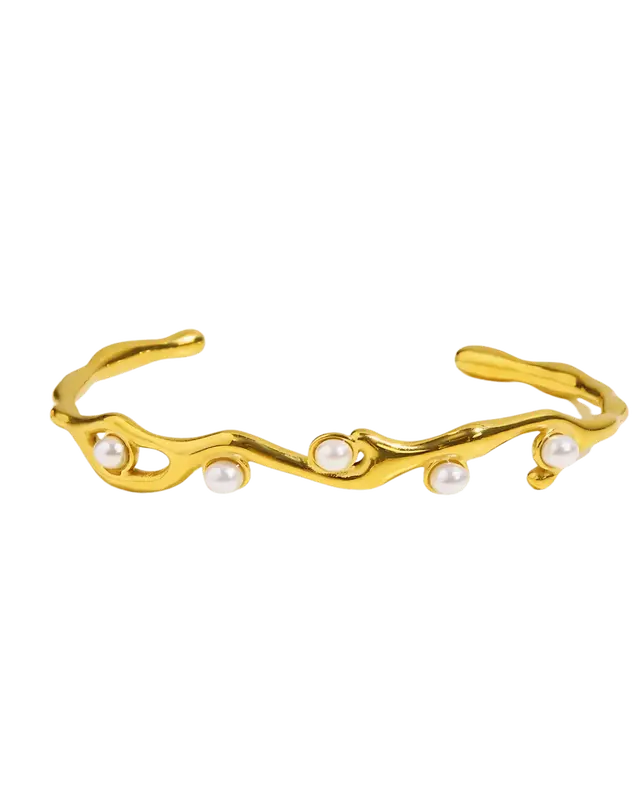 Best Trending 18K Pearl Cuff Bracelet Gift on Sale for Women, Lady, Mother, Wife
