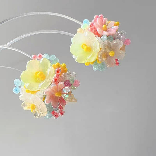Flower Glass Plastic Stud Earrings