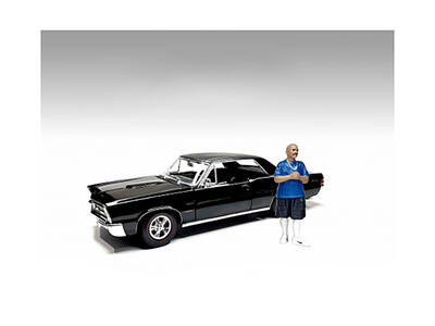Hanging Out 3 Figure #3 for 1/18 Scale Models by American Diorama