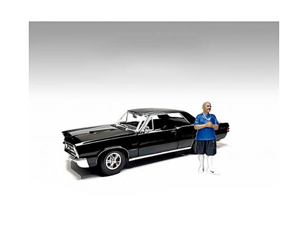 Hanging Out 3 Figure #3 for 1/18 Scale Models by American Diorama