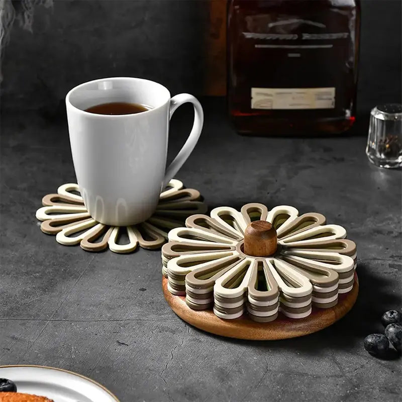 Creative Flower Shaped Silicone Coaster, 1 Count Heat Resistant Non-slip Table Mat, Household Cup Mat for Home Kitchen Dining...