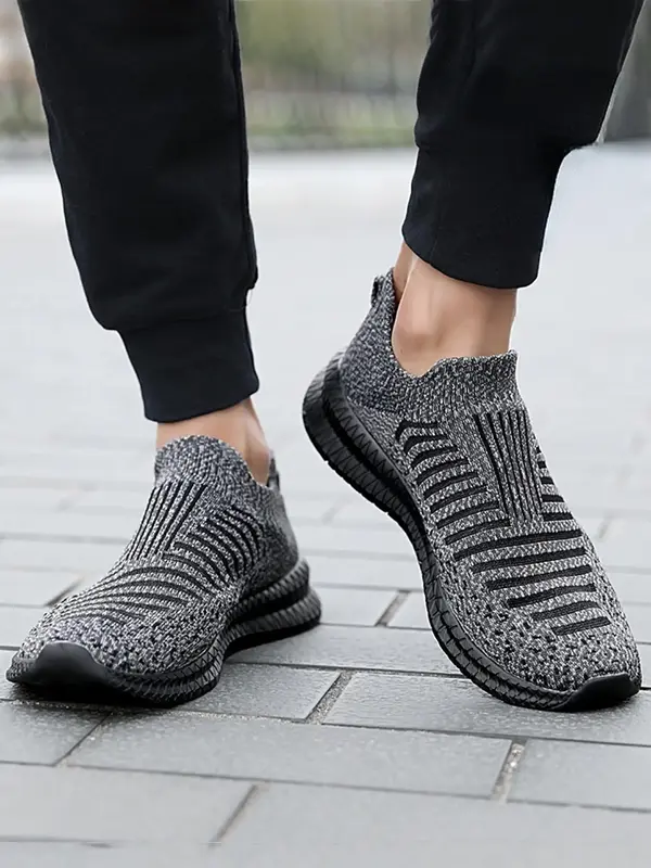 Men's Fashionable Slip On Low Top Sneakers, Casual Comfortable Breathable Lightweight Walking Shoes, Basic Sports Running Sho...
