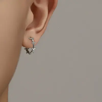 2 PCS Thorny Vine Earrings for Men and Women Temperament Ear Clips Korean Version Niche High-end Earrings Round Cool Style Ea...