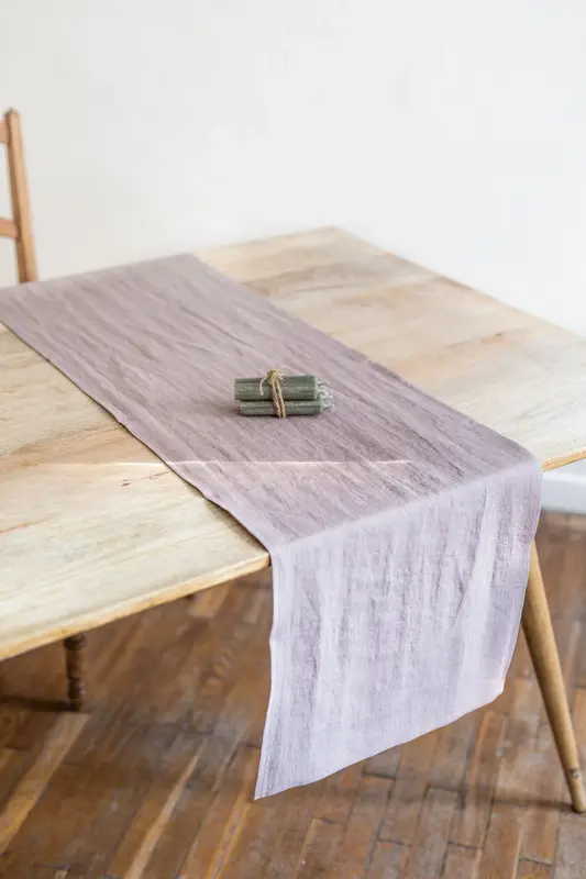 Linen table runner in Rosy Brown | Size: 40x250 cm / 16x98