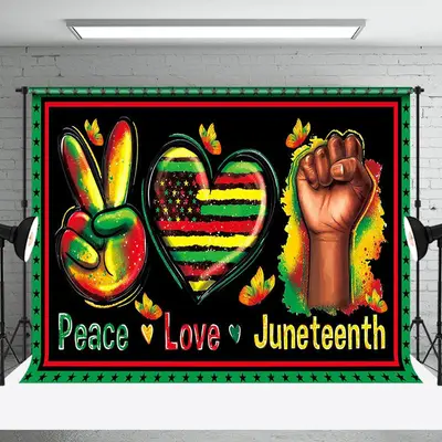 Peace Love Heart Juneteenth Photo Booth Backdrop - Aperturee