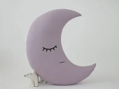 Crescent Moon Pillow (21 colors)