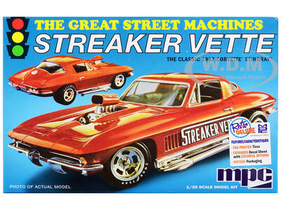 Skill 2 Model Kit 1967 Chevrolet Corvette Stingray \