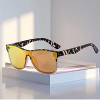 Modern Tortoise Shell Pattern Flat Top Styling Rich Girl Sunglasses, Cute Sun Protection Sunglasses for Women & Men, Travel A...