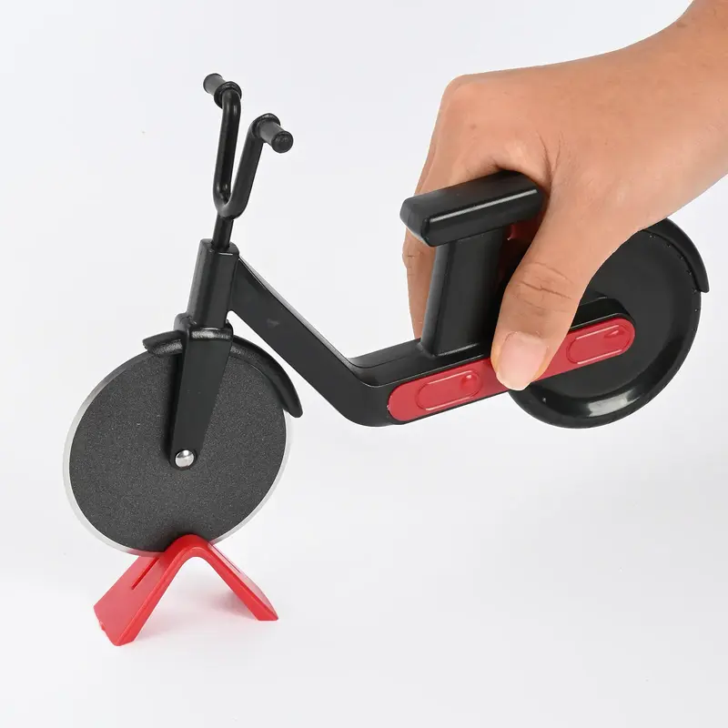 Creative Stainless Steel Pizza Wheel Rolling Dough Cutter | format: Pp Bag | Color: Red