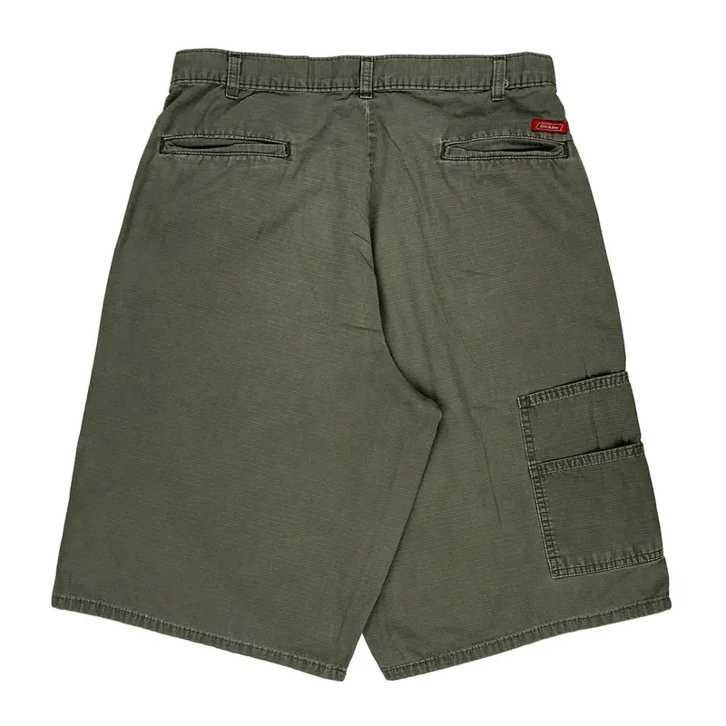Loose Fit Dickies Cargo Shorts - 33W 13L Khaki Cotton | Size: 33″ waist