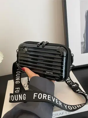 1 Piece Fashionable Letter Pattern Strap PVC Crossbody Bag, Casual Solid Color Travel Storage Bag For Women, Waterproof Porta...