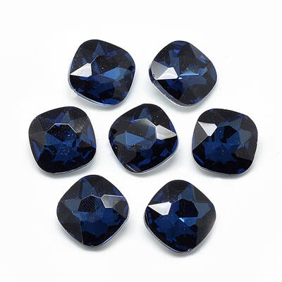 Pointed Back Glass Rhinestone Cabochons