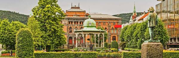 Pocket Bergen Walking Tour: A Guide to the City's Landmarks and History