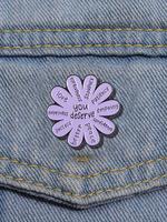 Daisy Flower Design Brooch, Fashionable Letter Pattern Brooch for Women & Men, Enamel Pin Suitable for Backpacks, Jeans, Scar...