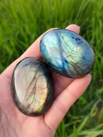 Labradorite Palm Stone, Natural Labradorite Stone for Meditation, Large Size Reiki Crystal for Intuition and Healing, Pocket ...