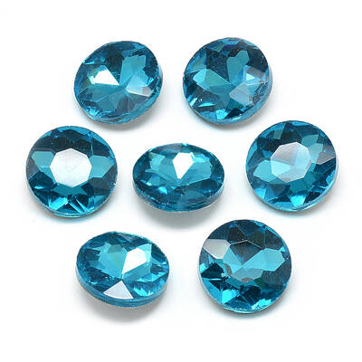 Pointed Back Glass Rhinestone Cabochons