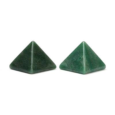 Natural Green Aventurine Orgonite Pyramid Display Decorations