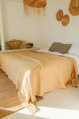 Linen waffle blanket in Mustard | Size: King 260x220