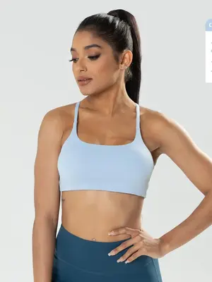 Sporty Women's Plain Criss Cross Back Sports Bra, Sports Bra for Women,  Girly Gym Clothing, Summer Outfits, Solid Color Brea...